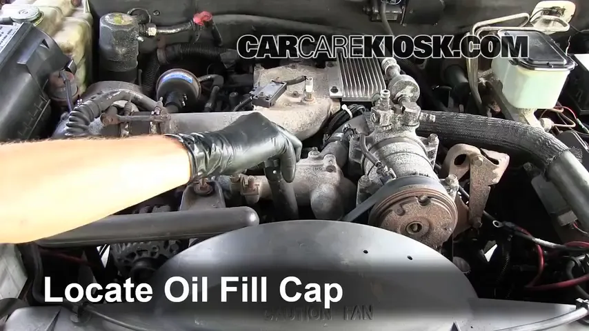 2000 Chevrolet K3500 6.5L V8 Turbo Diesel Cab and Chassis Oil
